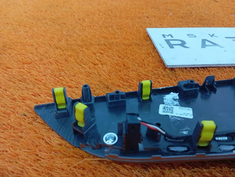 Накладка двери