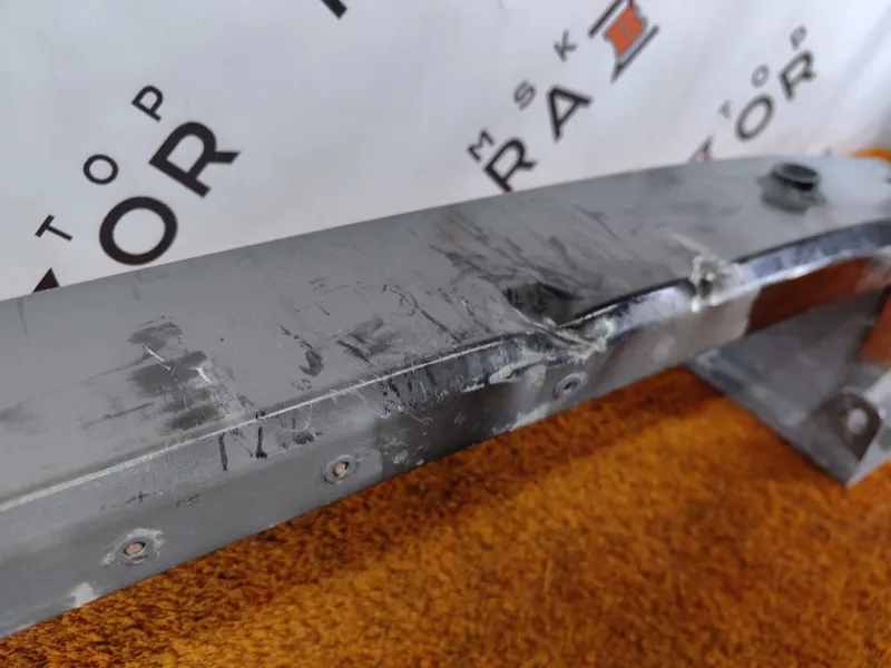 Усилитель бампера