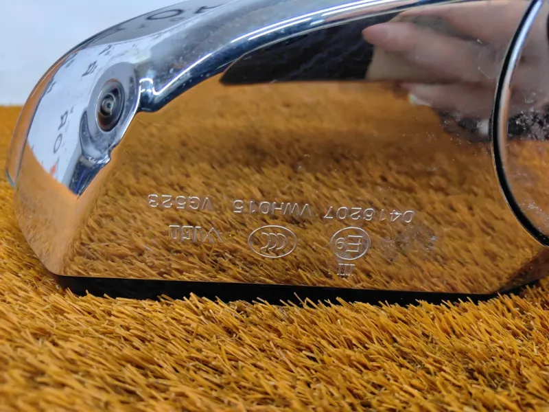 Зеркало боковое