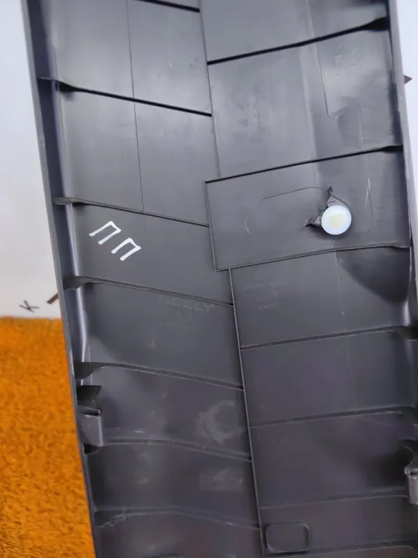 Обшивка стойки