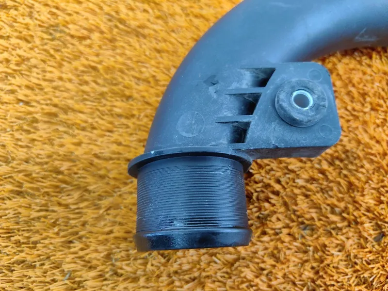 Патрубок интеркулера