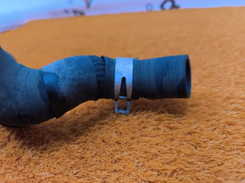 Патрубок воздушного фильтра