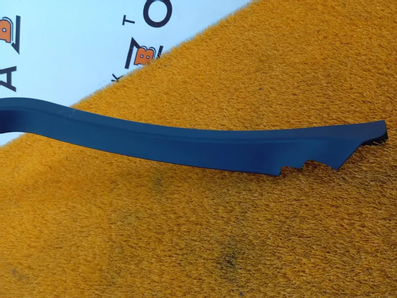 Рамка стекла двери