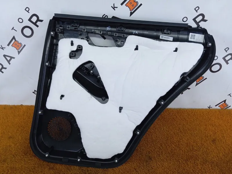 Обшивка двери