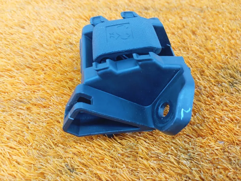 Ручка открывания капота