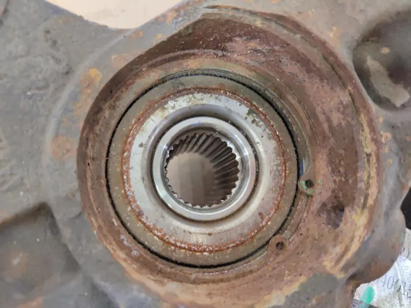 Кулак поворотный