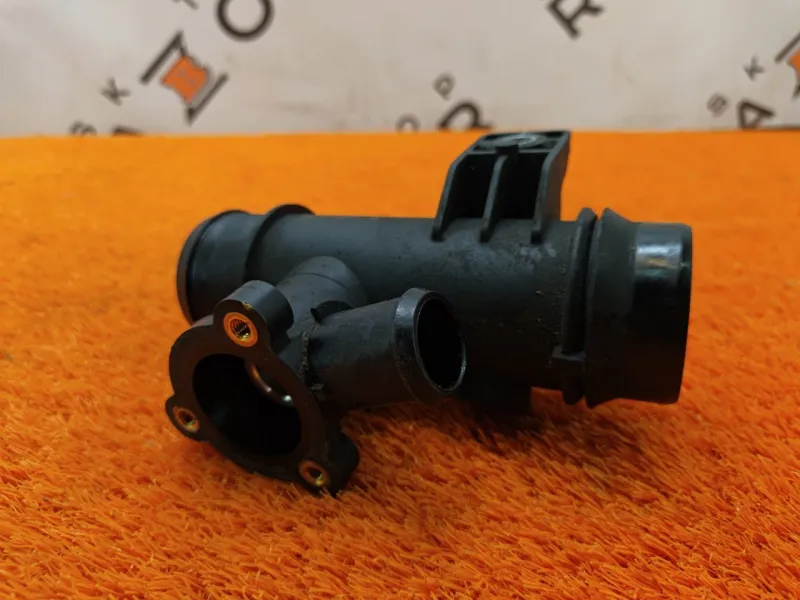 Патрубок интеркулера