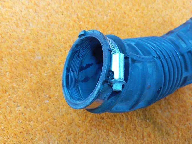 Патрубок интеркулера