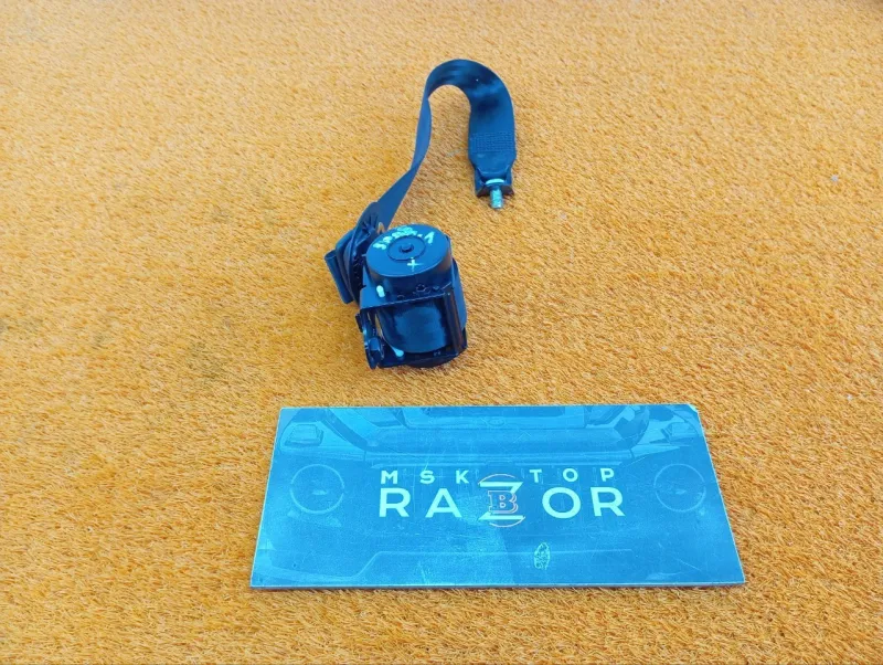 Ремень безопасности