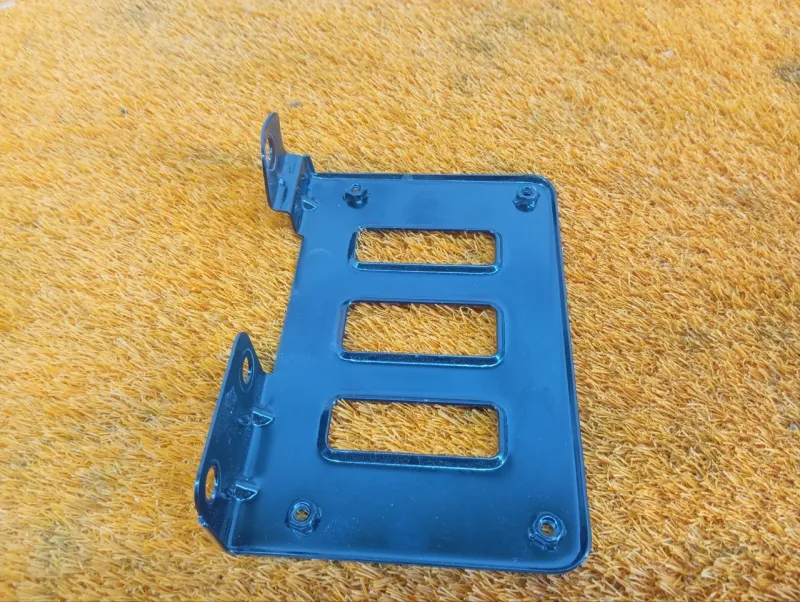 Кронштейн блока управления