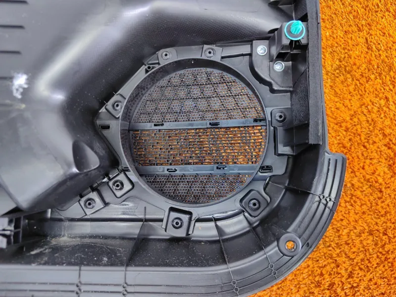 Обшивка двери