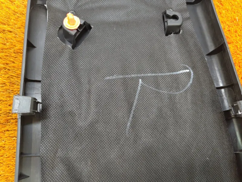 Обшивка центральной стойки