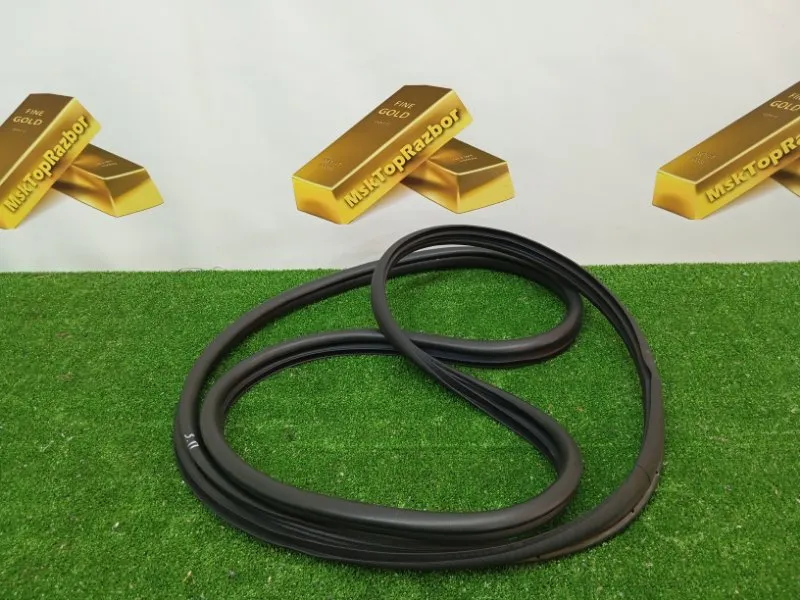 Уплотнитель проема двери