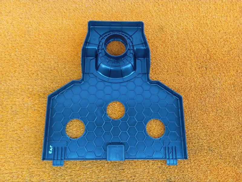 Накладка багажника