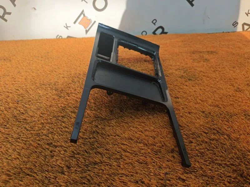 Накладка центральной консоли