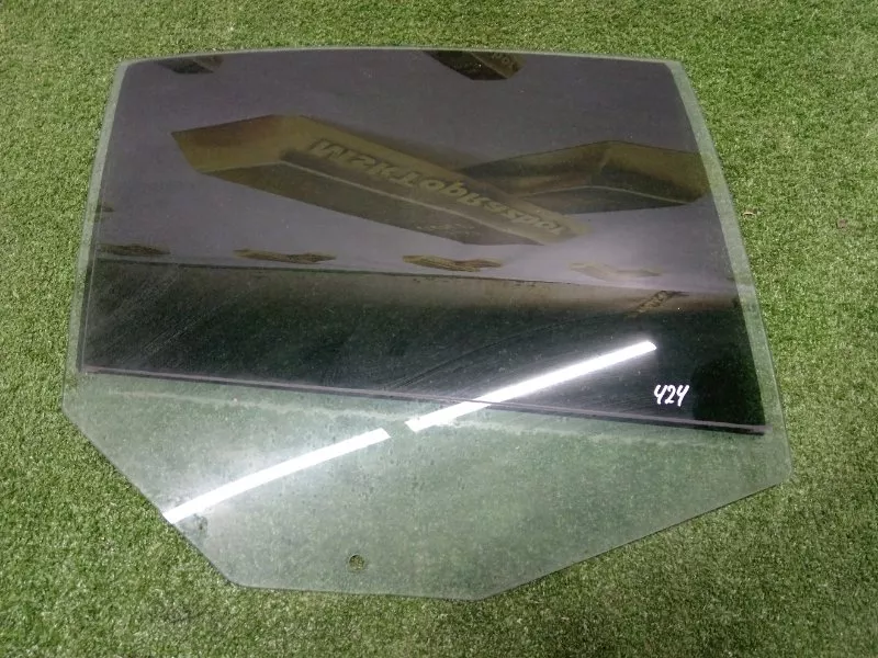 Стекло двери BMW 5-Series 2006 51357110636 E60/E61, заднее правое