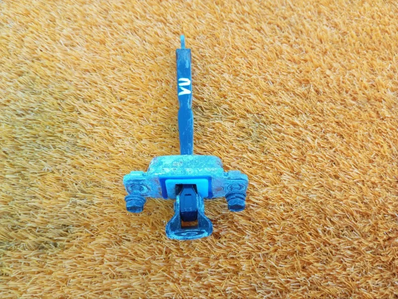 Ограничитель двери