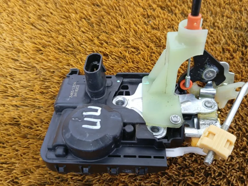 Замок двери