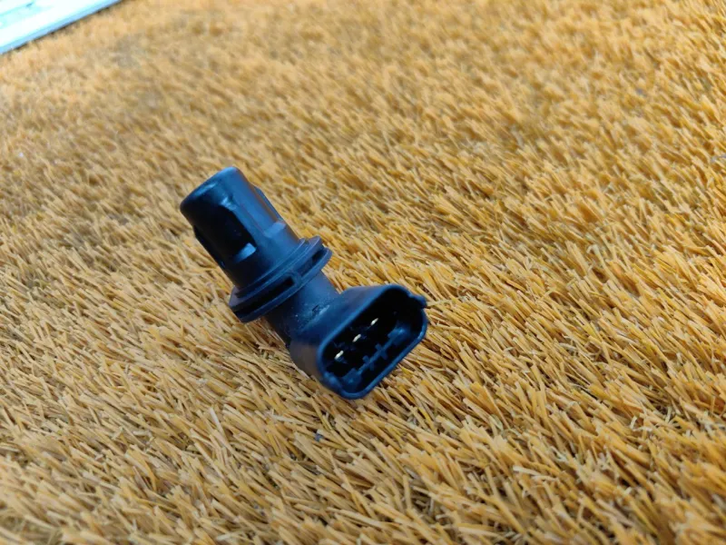 Датчик положения распредвала