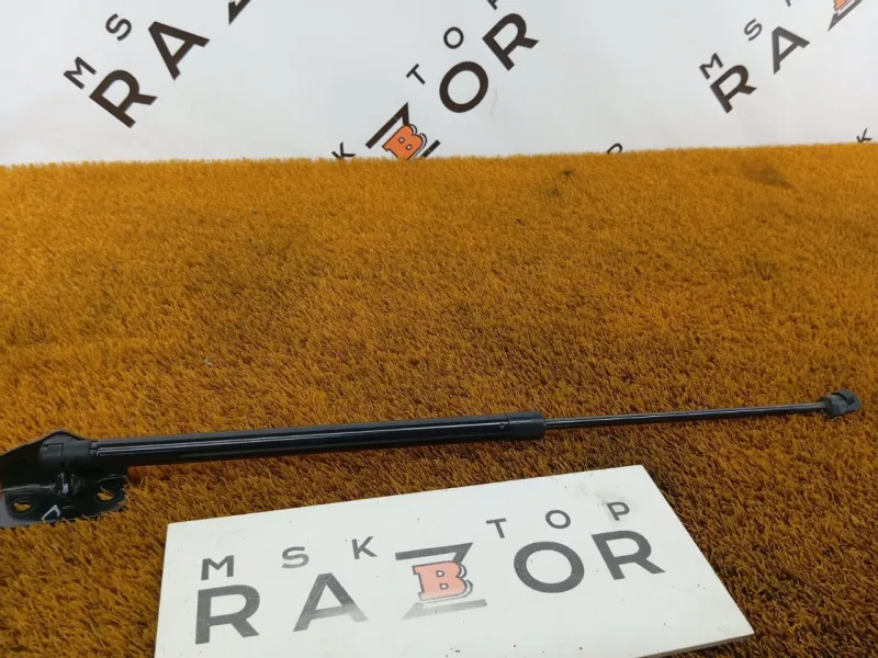 Амортизатор багажника