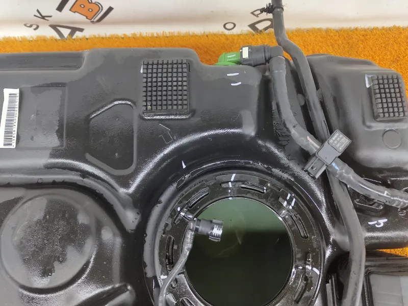 Бак топливный