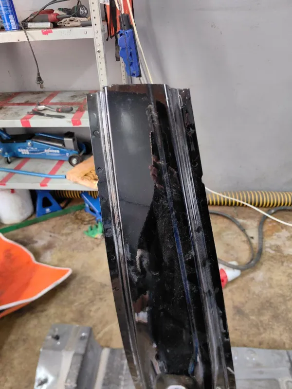 Порог с центральной стойкой