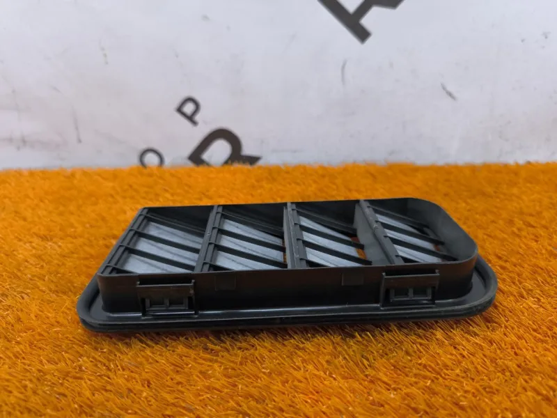 Решетка вентиляционная