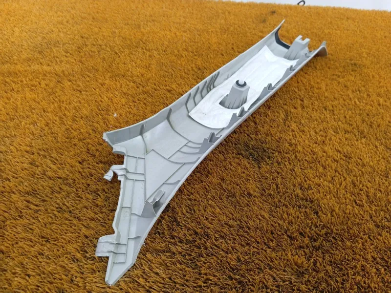 Накладка на стойку кузова