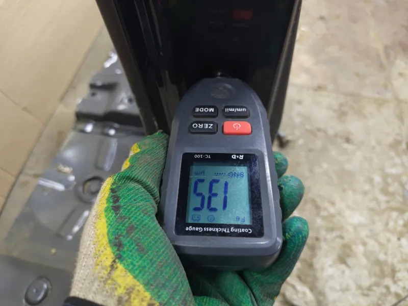 Порог с центральной стойкой