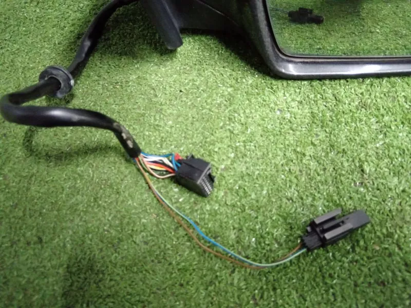 Зеркало боковое