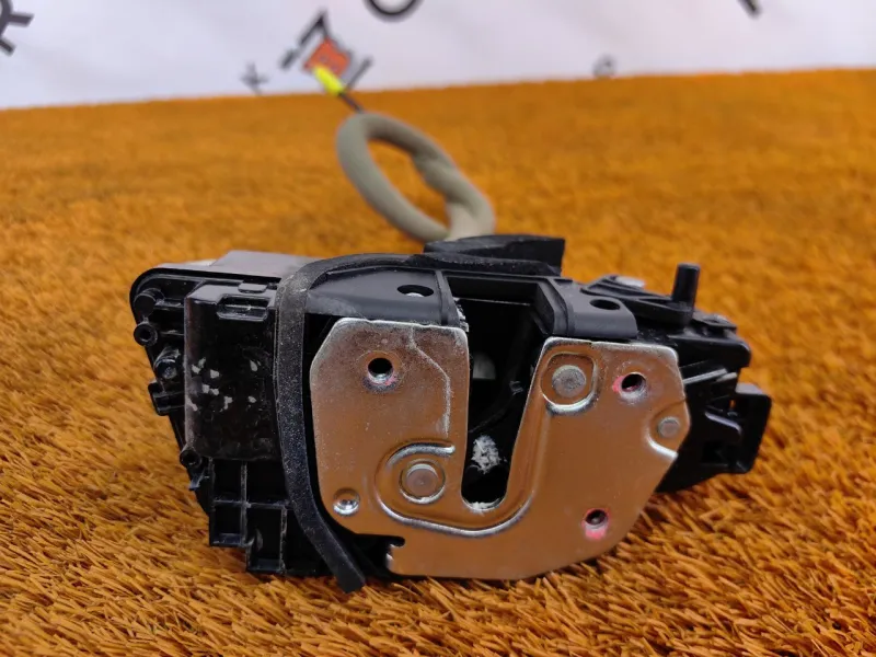 Замок двери