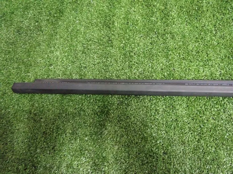 Уплотнитель стекла двери