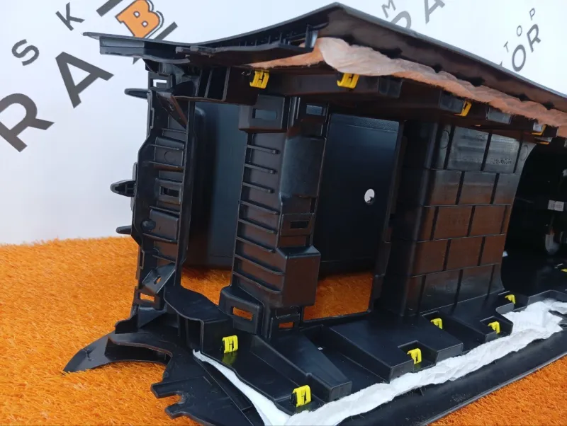 Консоль центральная