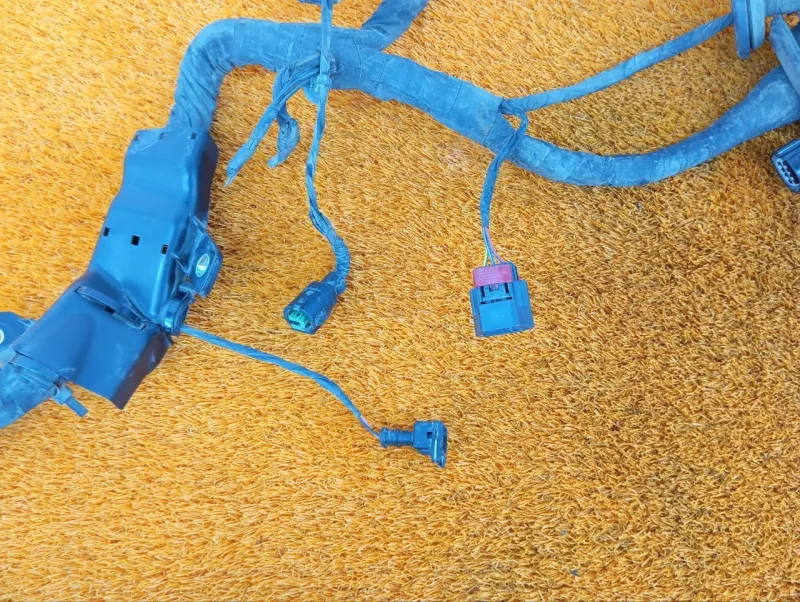 Проводка подкапотная