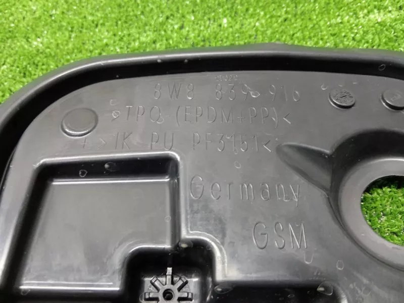 Заглушка двери