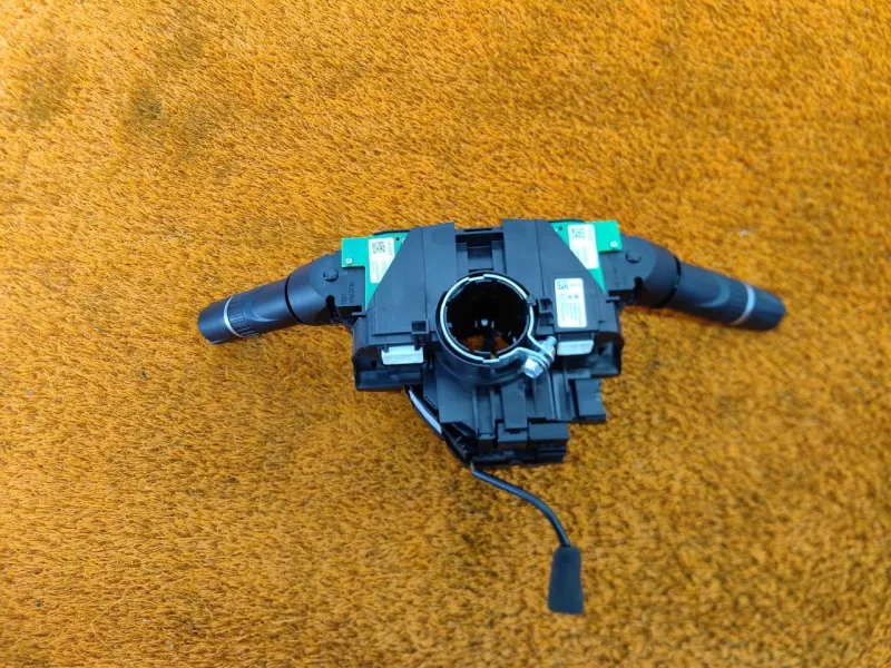 Подрулевой переключатель