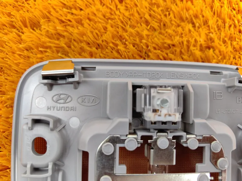 Плафон салона