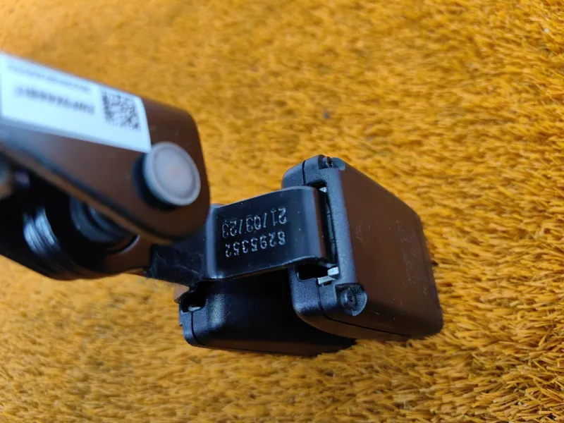 Ответная часть ремня безопасности