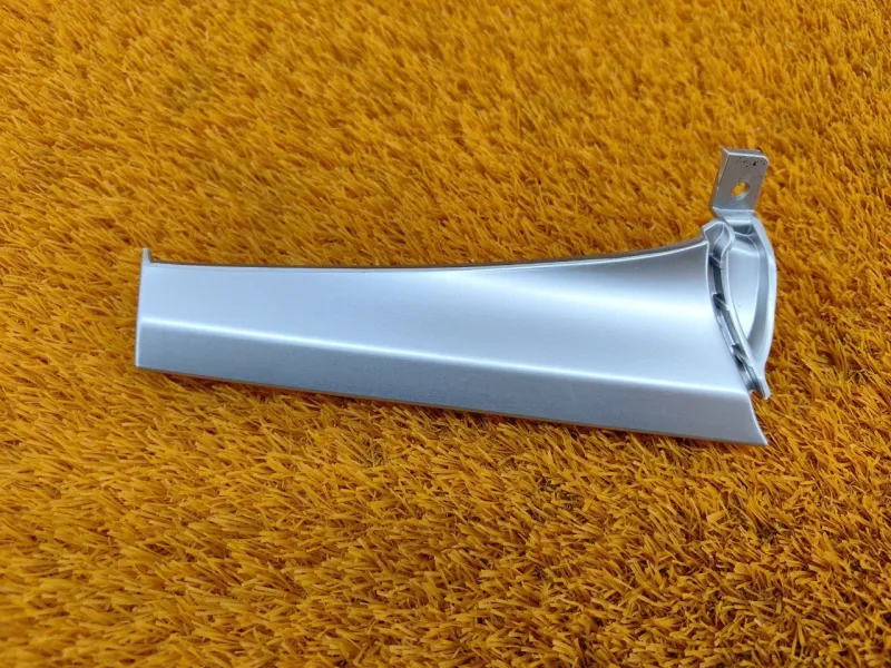 Накладка на торпедо