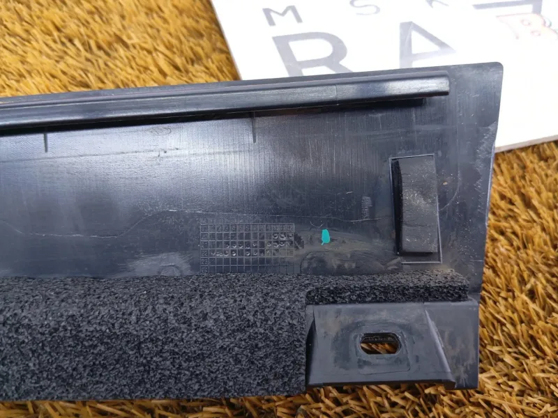 Молдинг двери