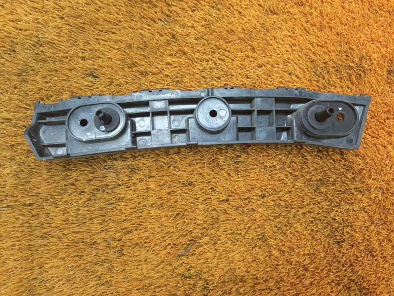 Крепление бампера