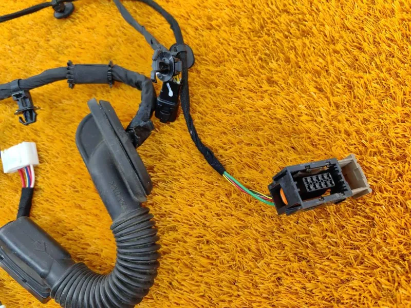 Проводка двери