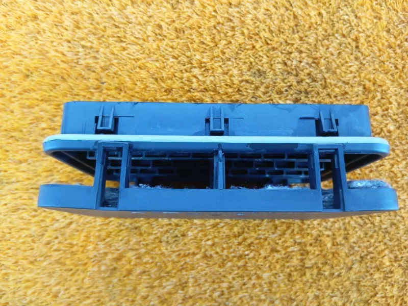 Решетка вентиляционная BMW X6 2019 64229122453 2 N57D30A