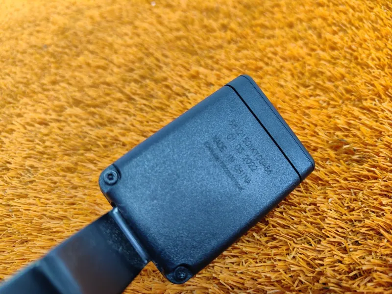 Ответная часть ремня безопасности