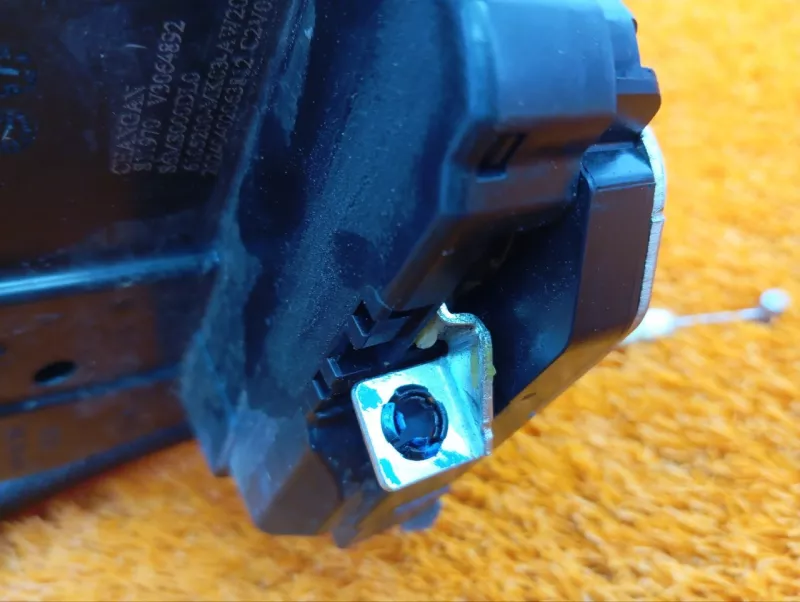 Замок двери