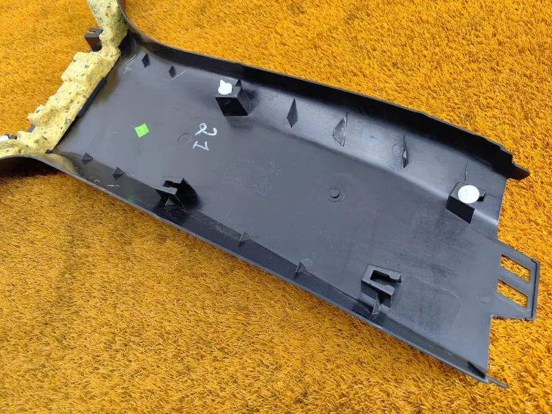 Обшивка стойки