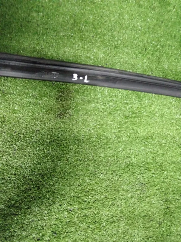 Уплотнитель стекла двери