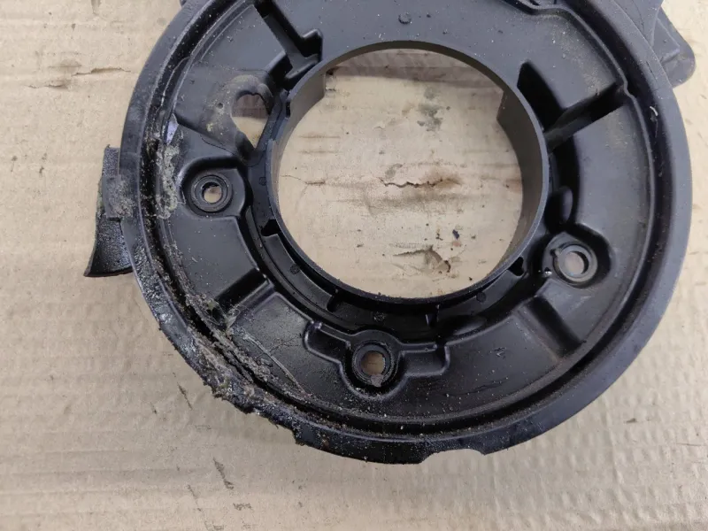 Крышка коленвала