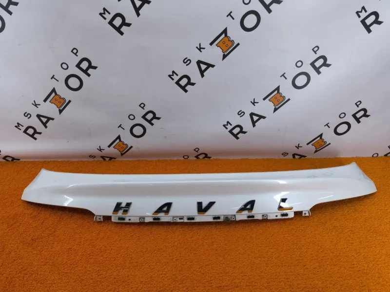 Накладка крышки багажника