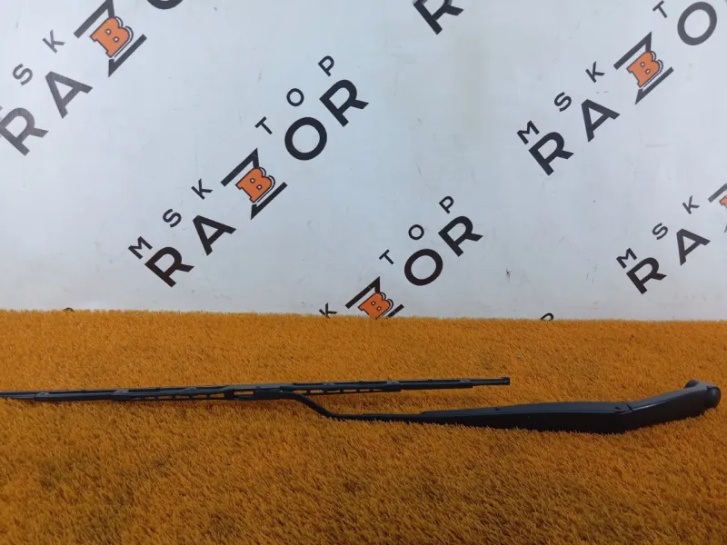 поводок стеклоочистителя